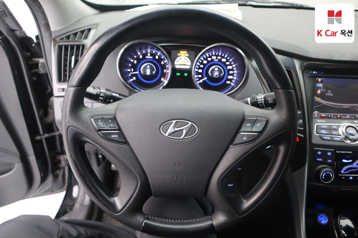 هيونداي سوناتا 2012 - صورة 10