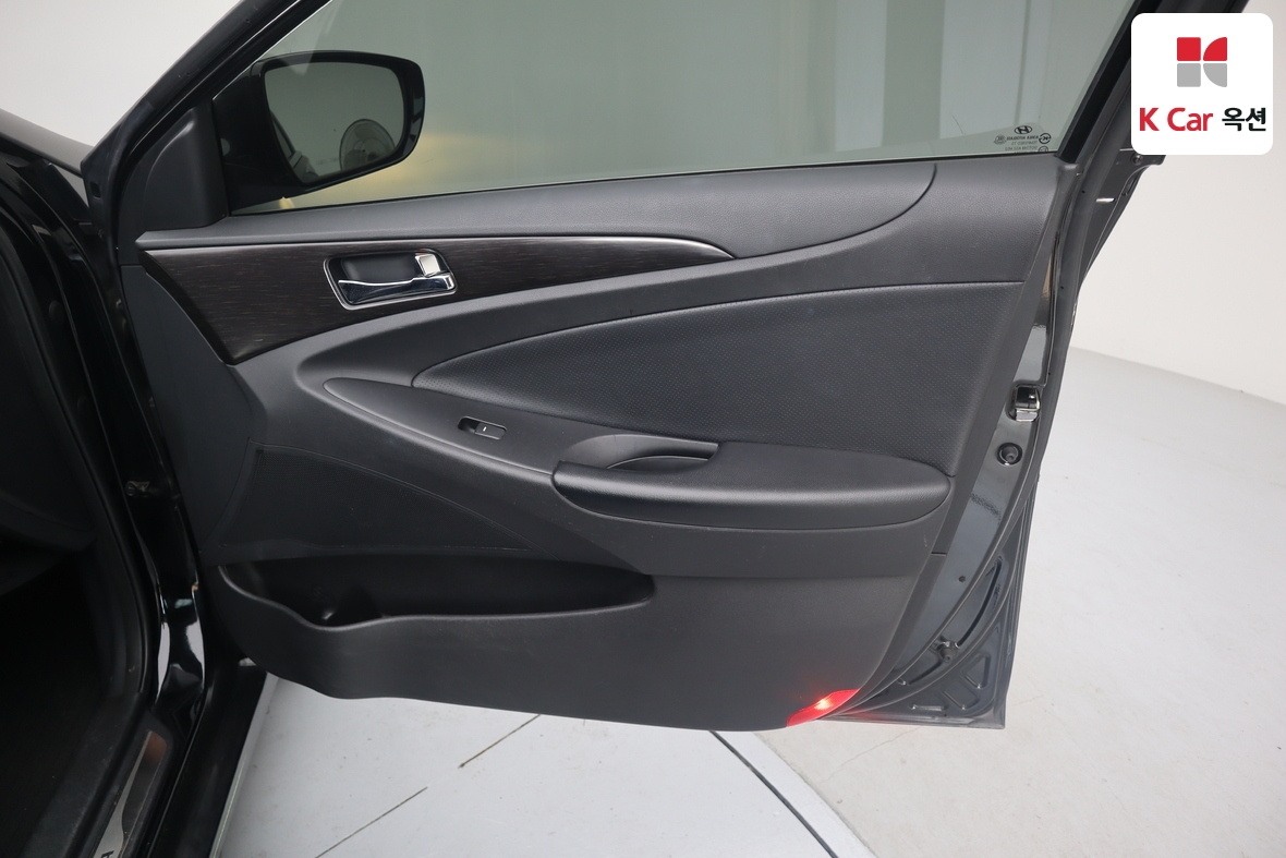 هيونداي سوناتا 2012 - صورة 27