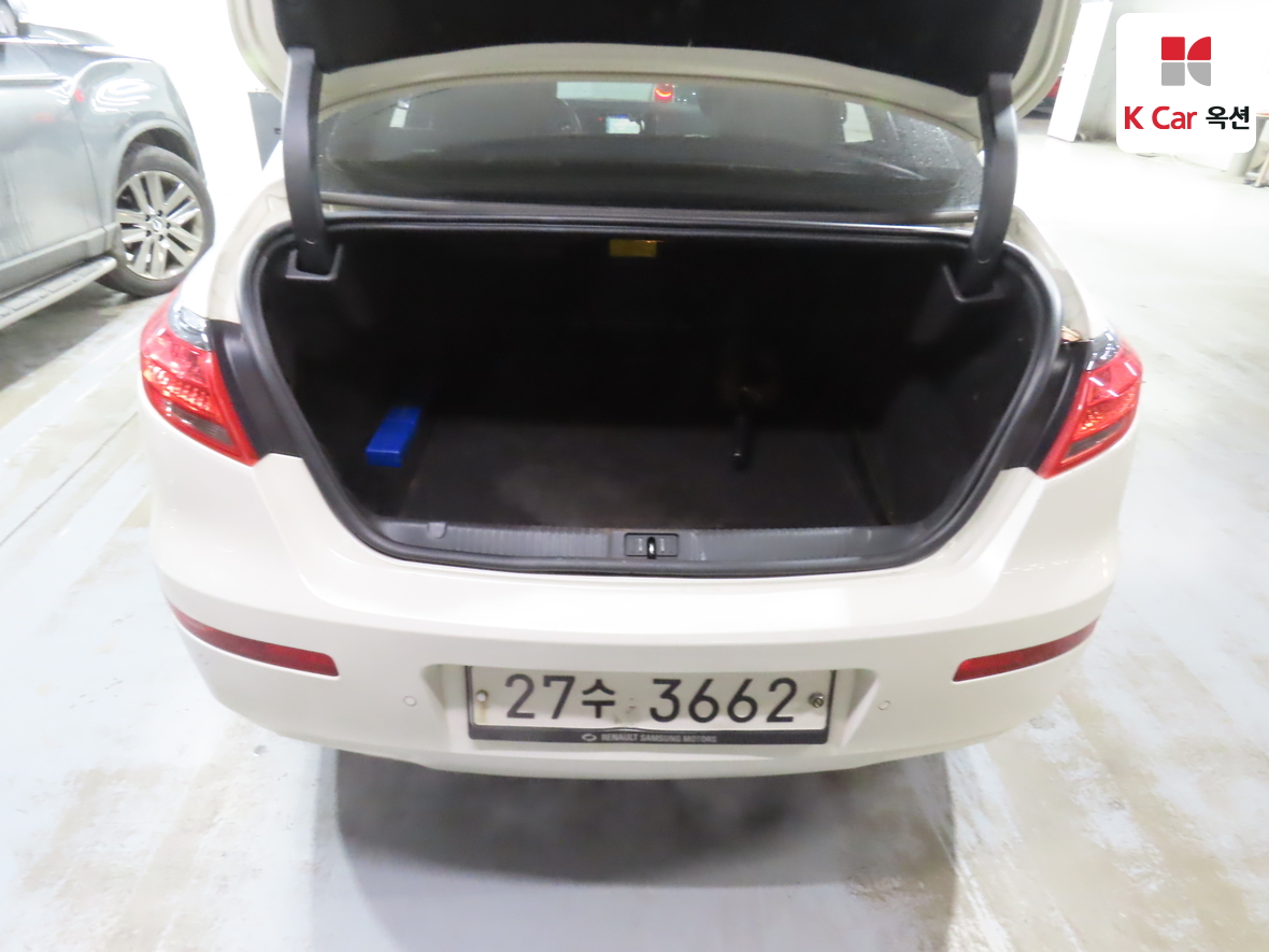 Renault Samsung SM7 2012 - Image 27