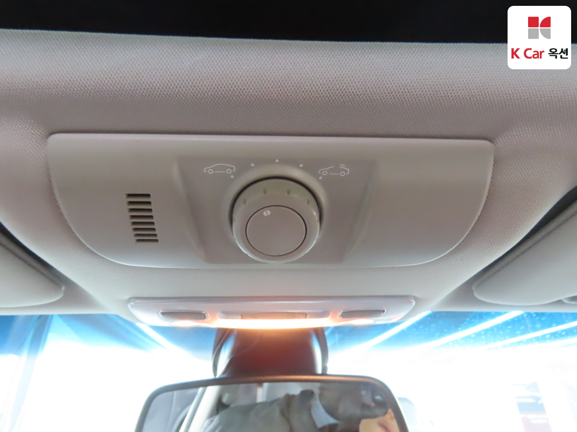 Renault Samsung SM7 2012 - Image 12