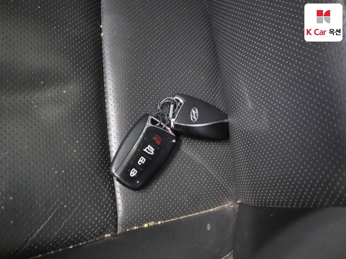 Hyundai Santa Fe 2016 - Image 17