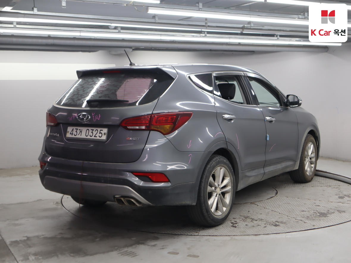 Hyundai Santa Fe 2016 - Image 2