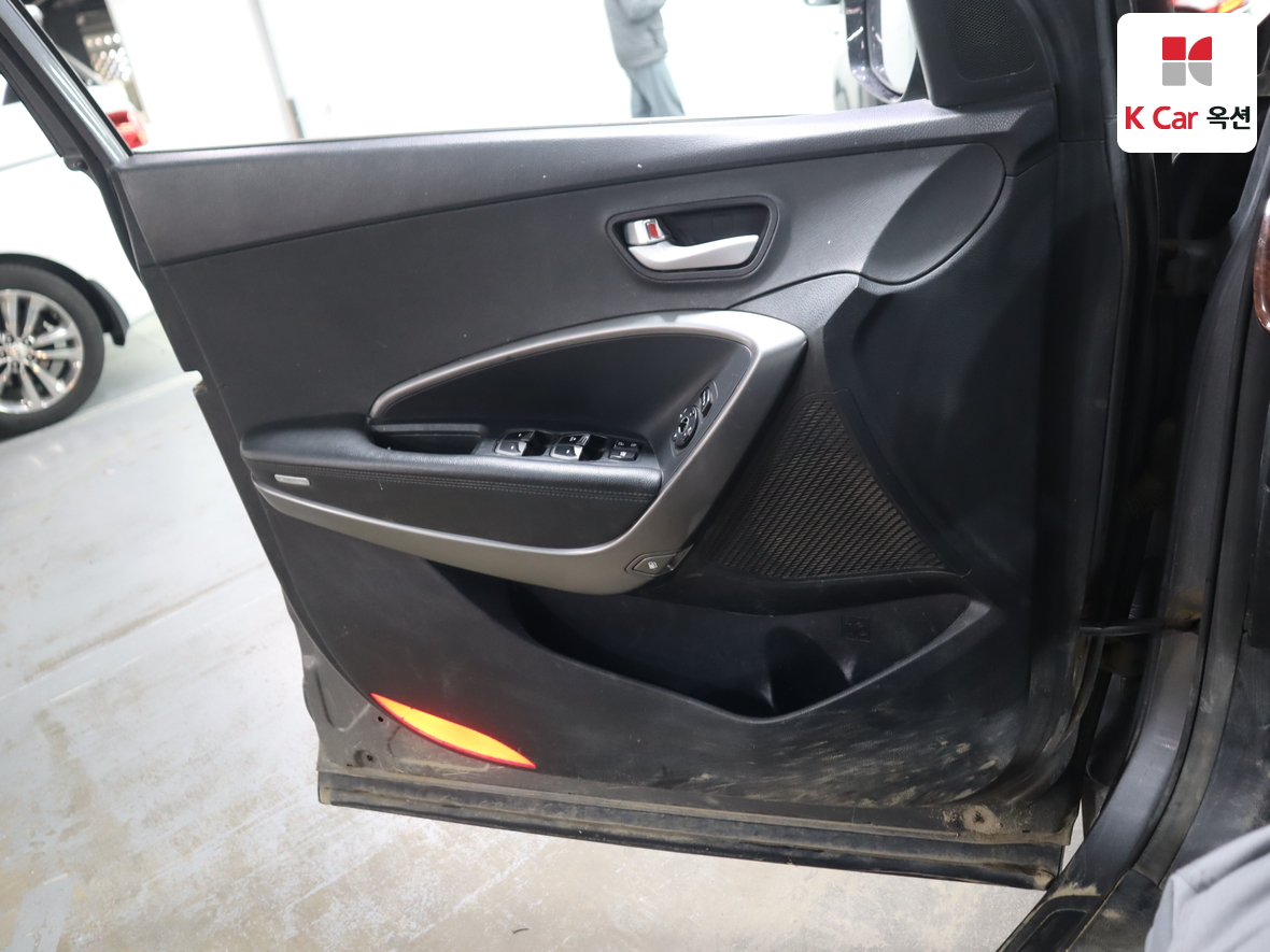 Hyundai Santa Fe 2016 - Image 8