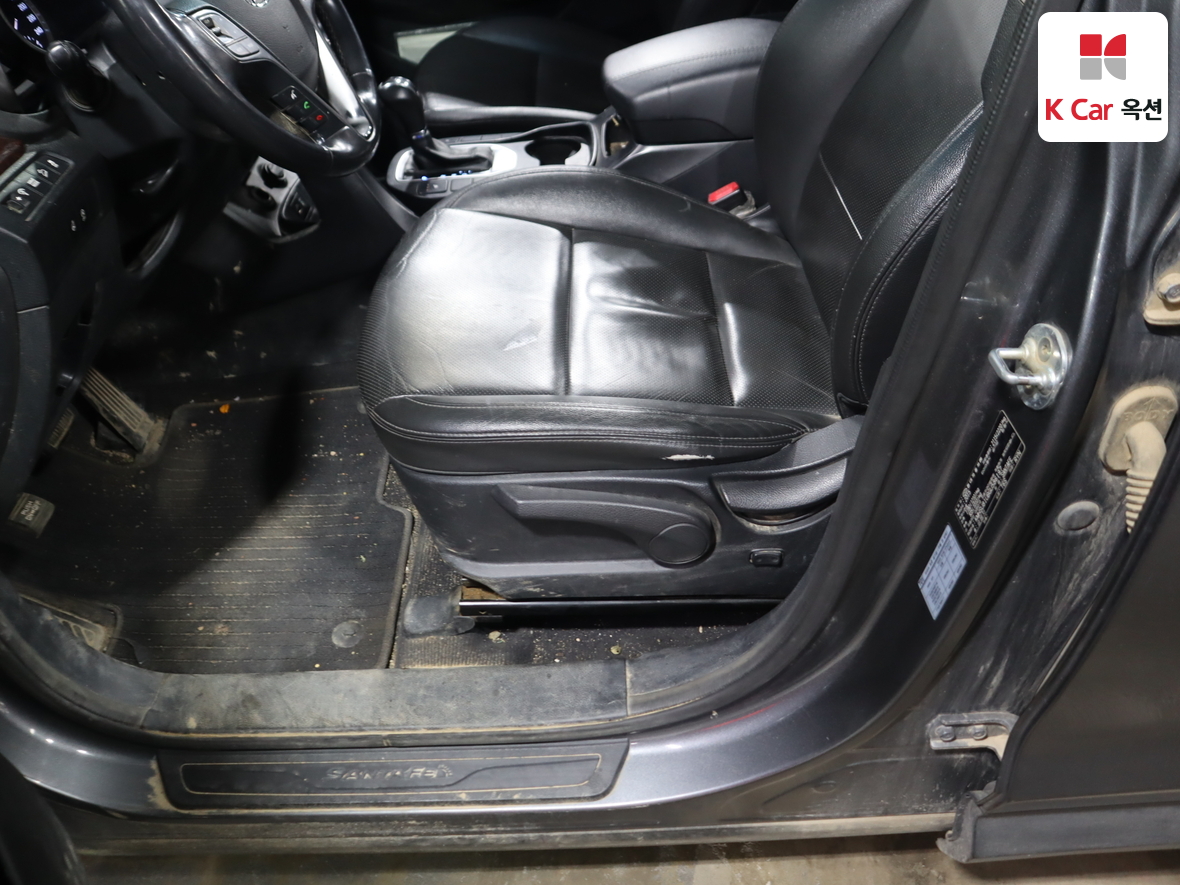 Hyundai Santa Fe 2016 - Image 18