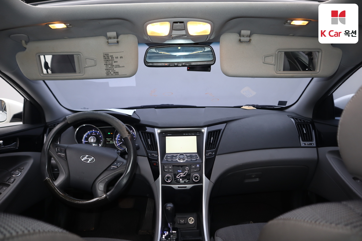 Hyundai Sonata 2011 - Image 3