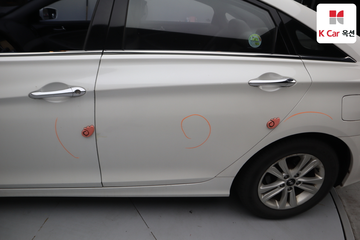 Hyundai Sonata 2011 - Image 45