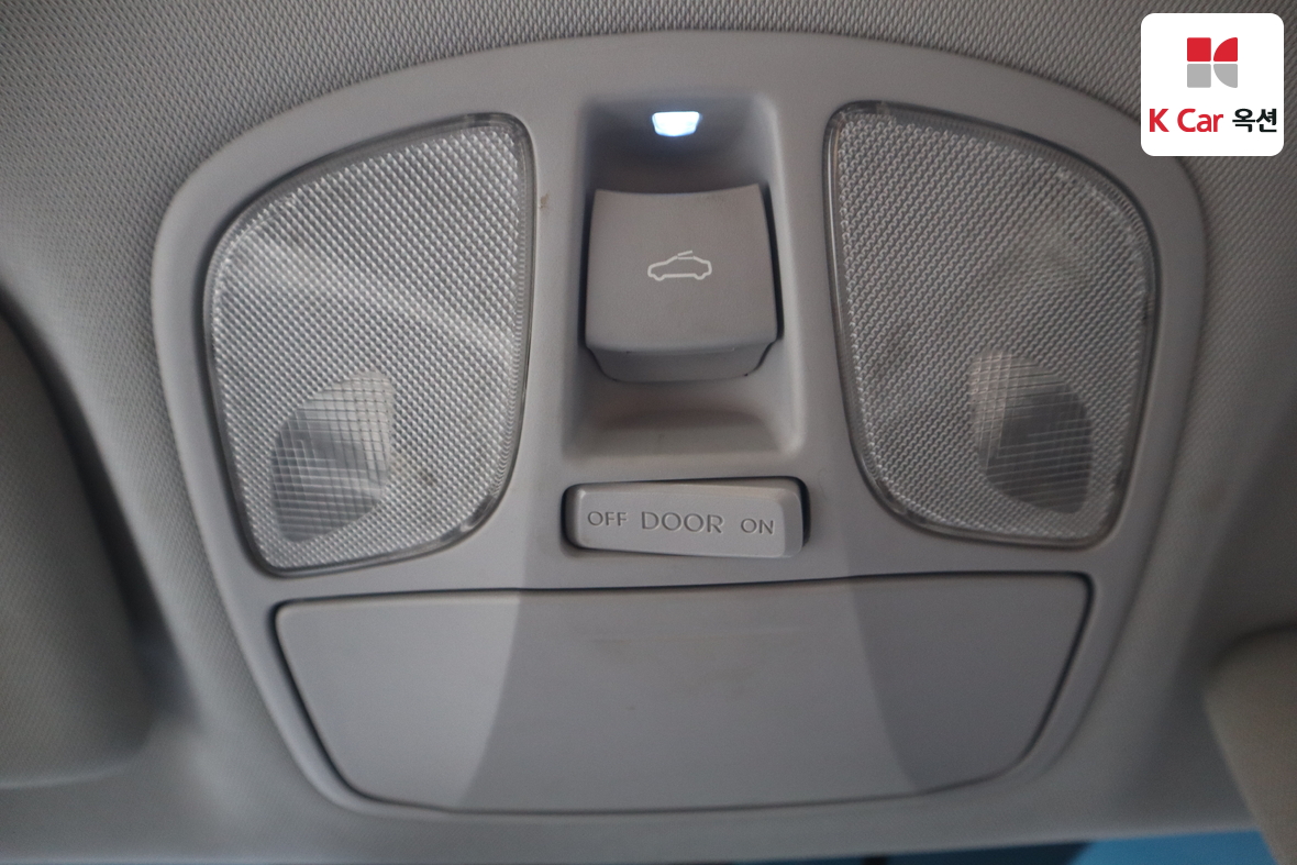 Hyundai Sonata 2011 - Image 13