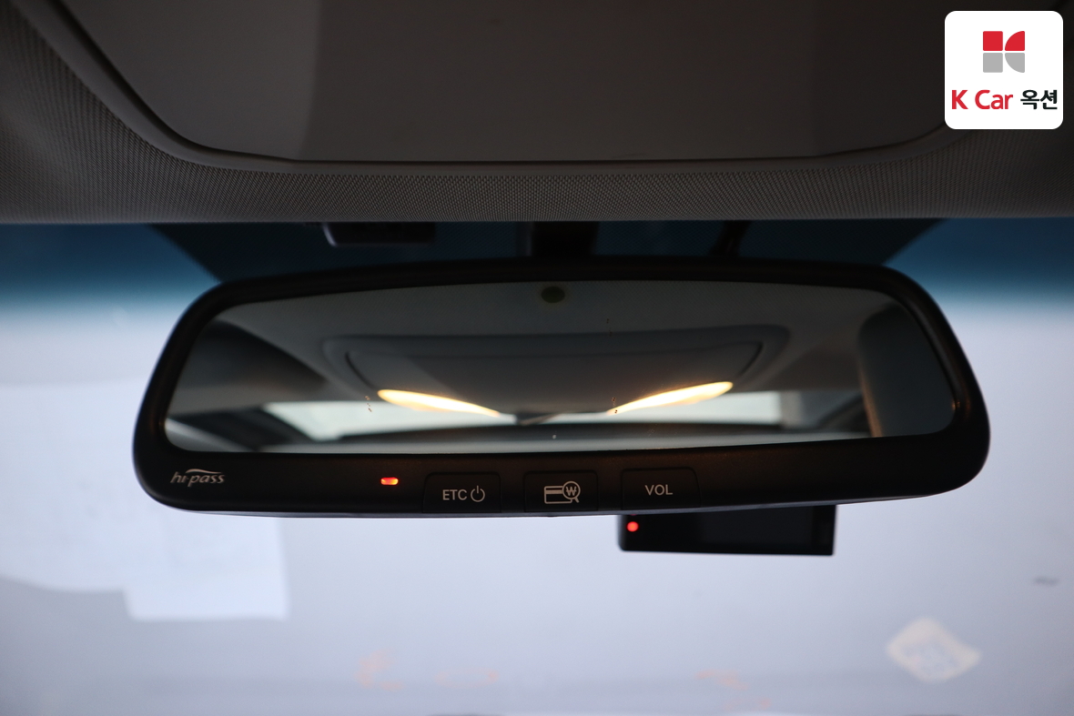 Hyundai Sonata 2011 - Image 12