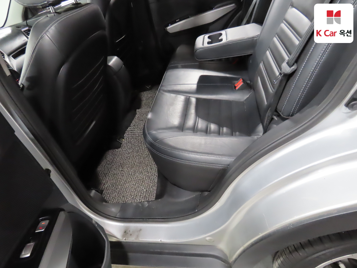 KG Mobility Tivoli 2016 - Image 25