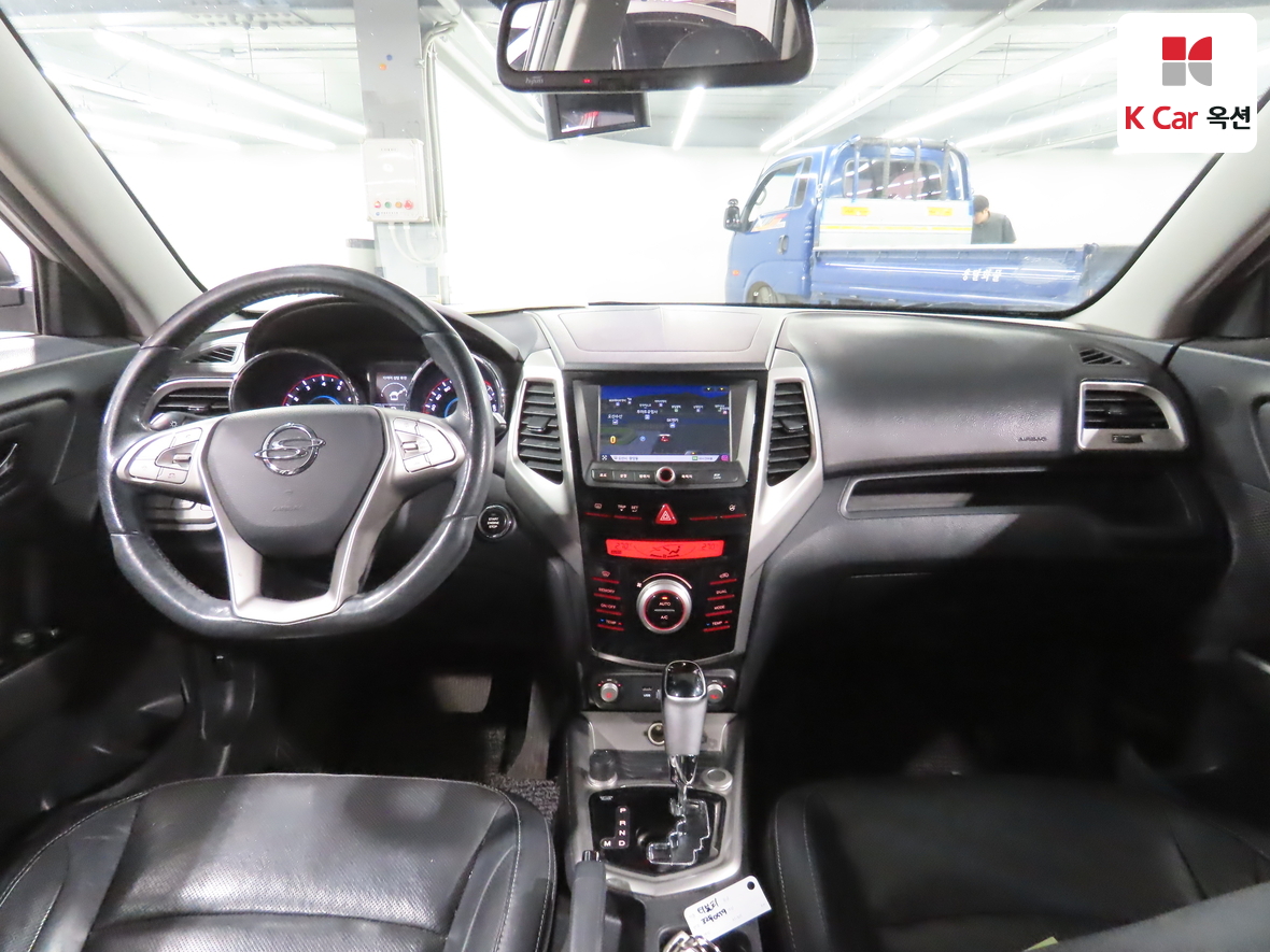 KG Mobility Tivoli 2016 - Image 3