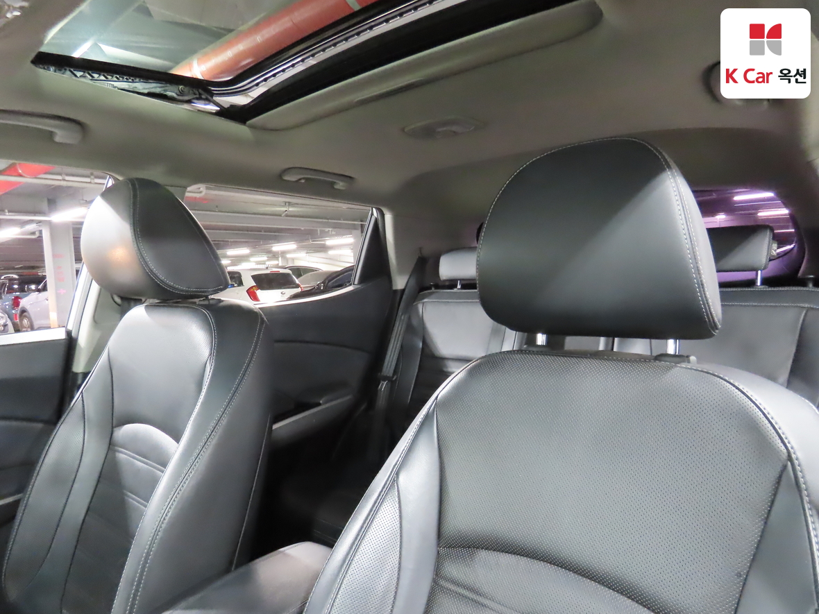 KG Mobility Tivoli 2016 - Image 19