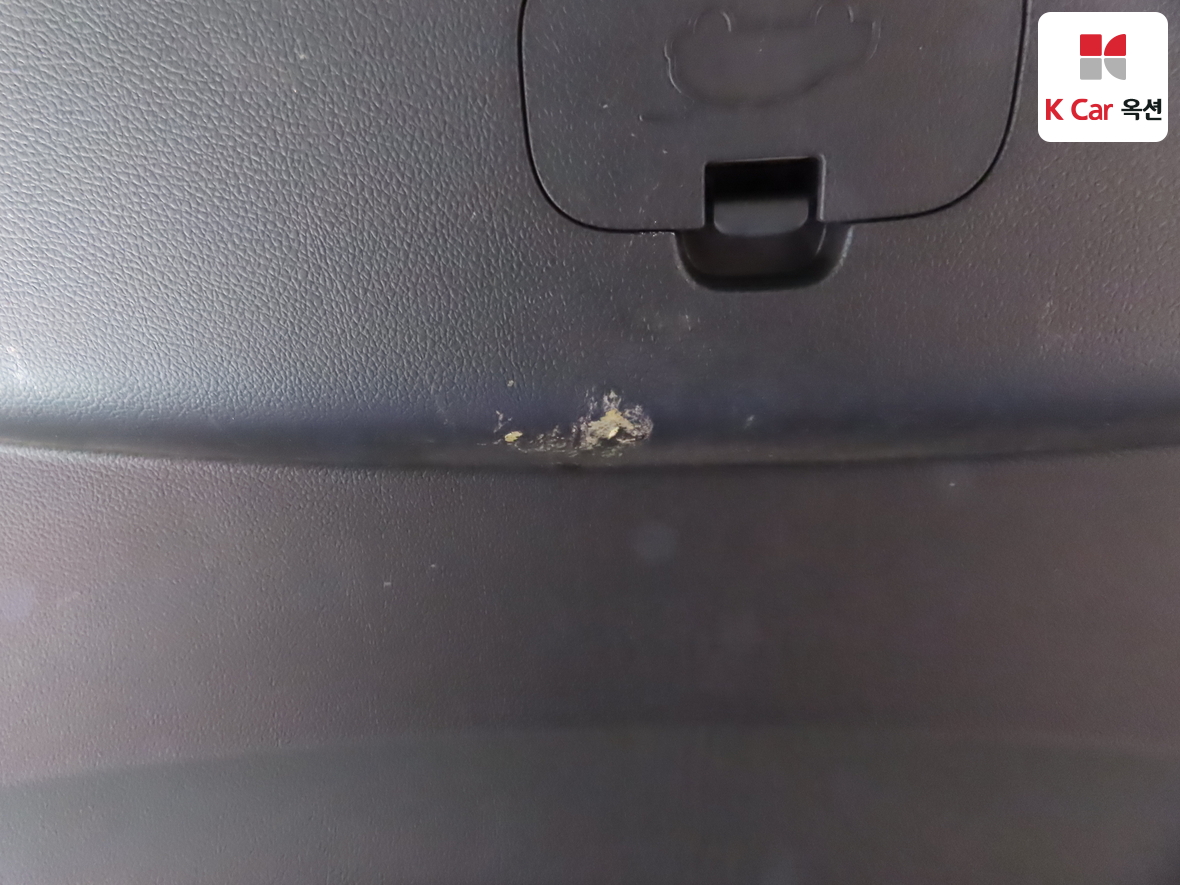 KG Mobility Tivoli 2016 - Image 28