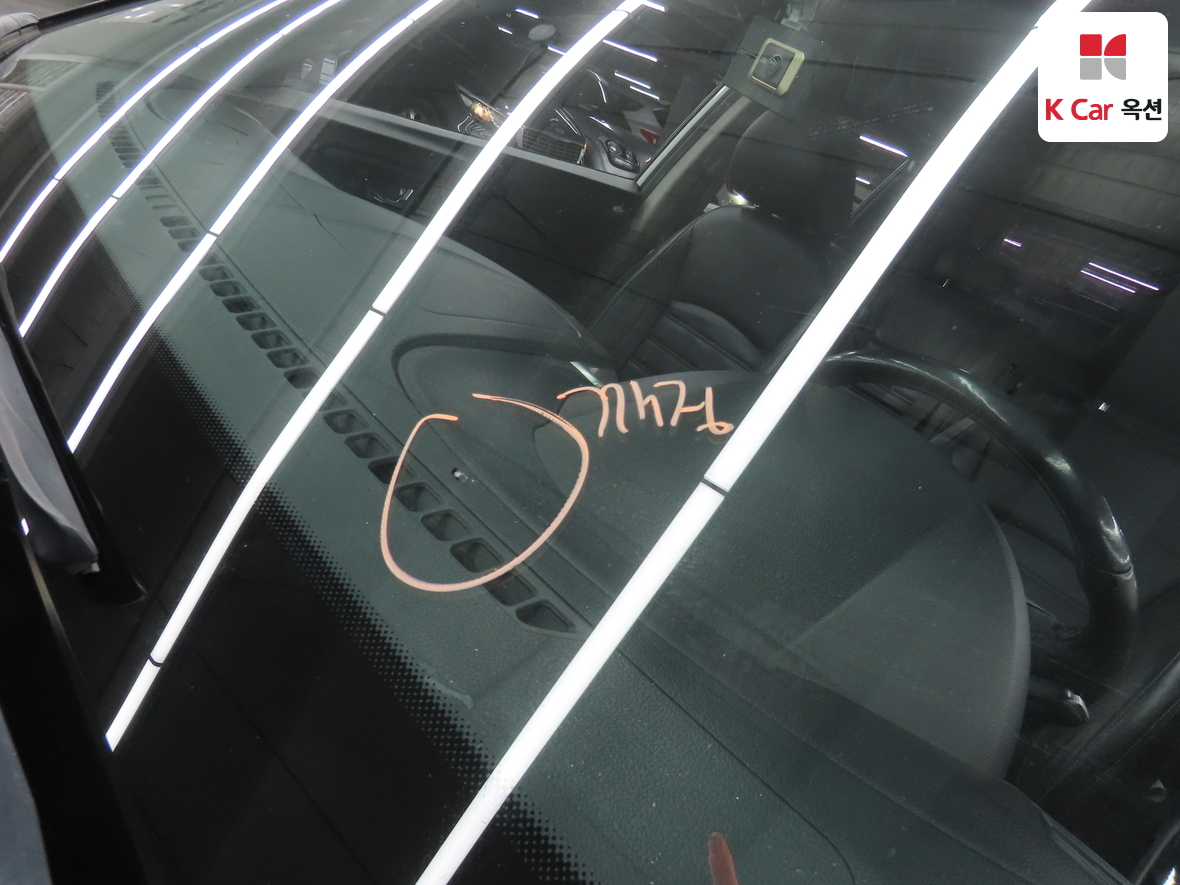 KG Mobility Tivoli 2016 - Image 35