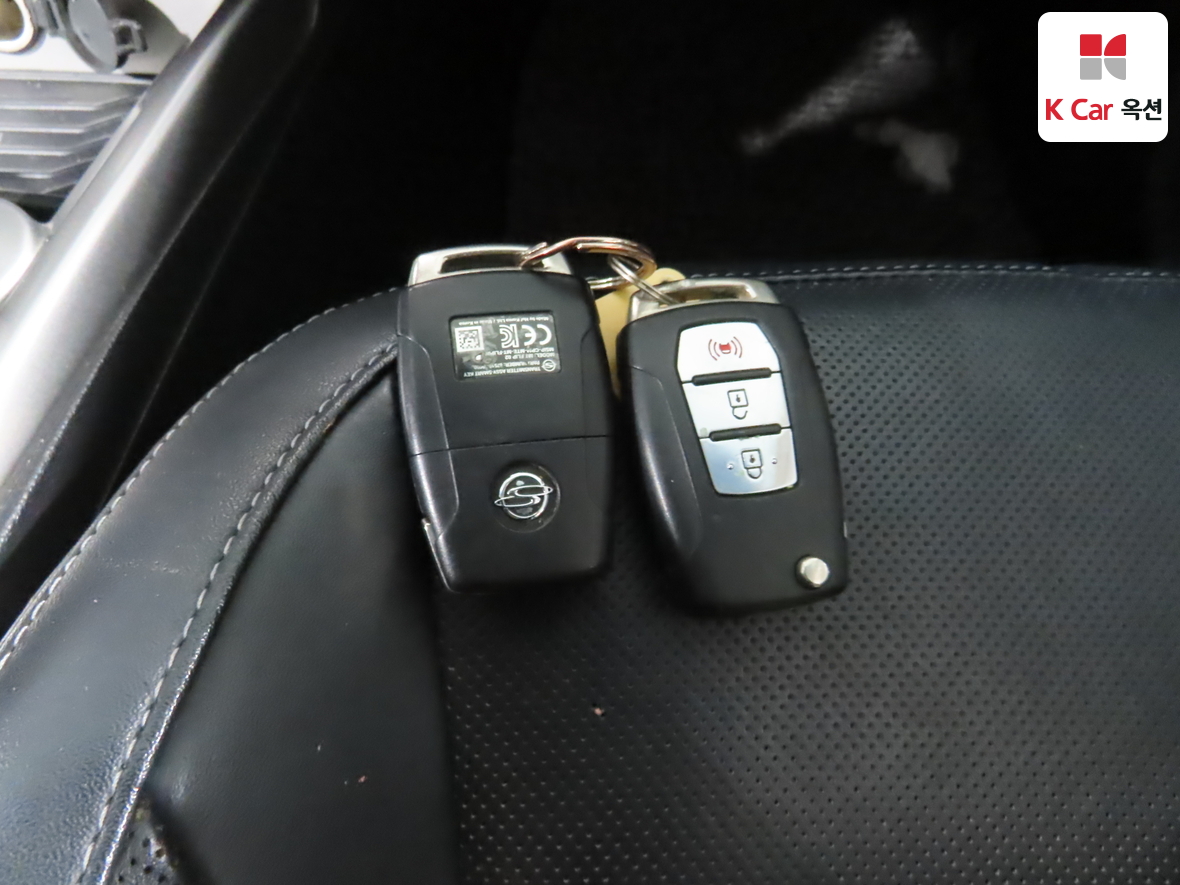 KG Mobility Tivoli 2016 - Image 17