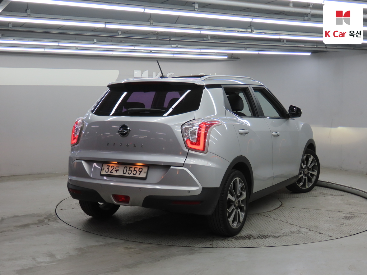 KG Mobility Tivoli 2016 - Image 2