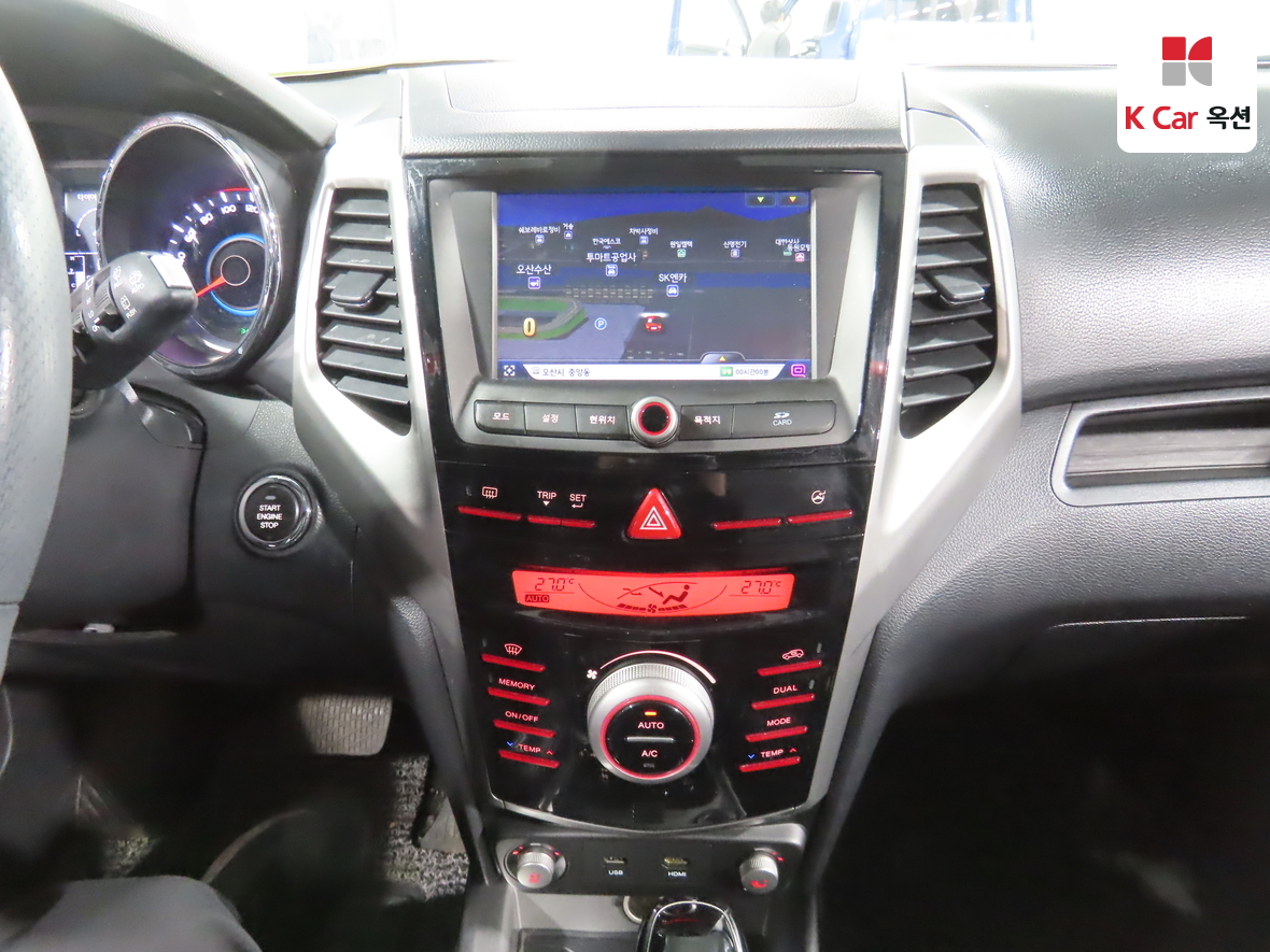 KG Mobility Tivoli 2016 - Image 6