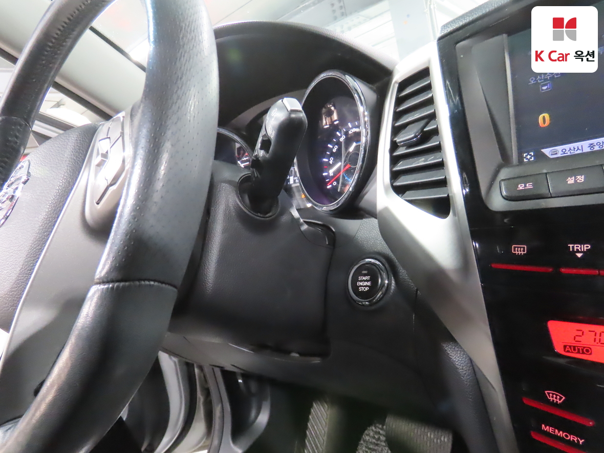 KG Mobility Tivoli 2016 - Image 11