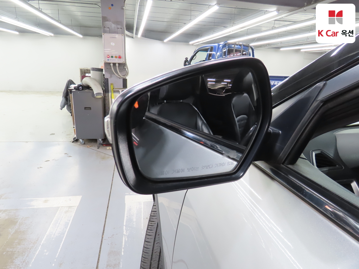 KG Mobility Tivoli 2016 - Image 21