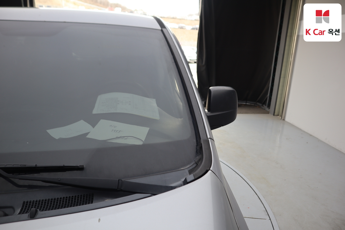 Hyundai Grand Starex 2020 - Image 30