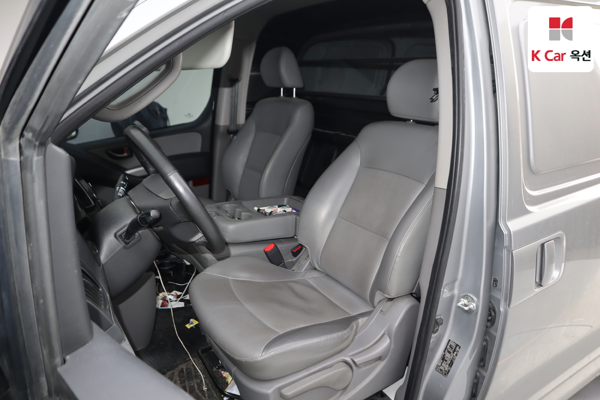 Hyundai Grand Starex 2020 - Image 17