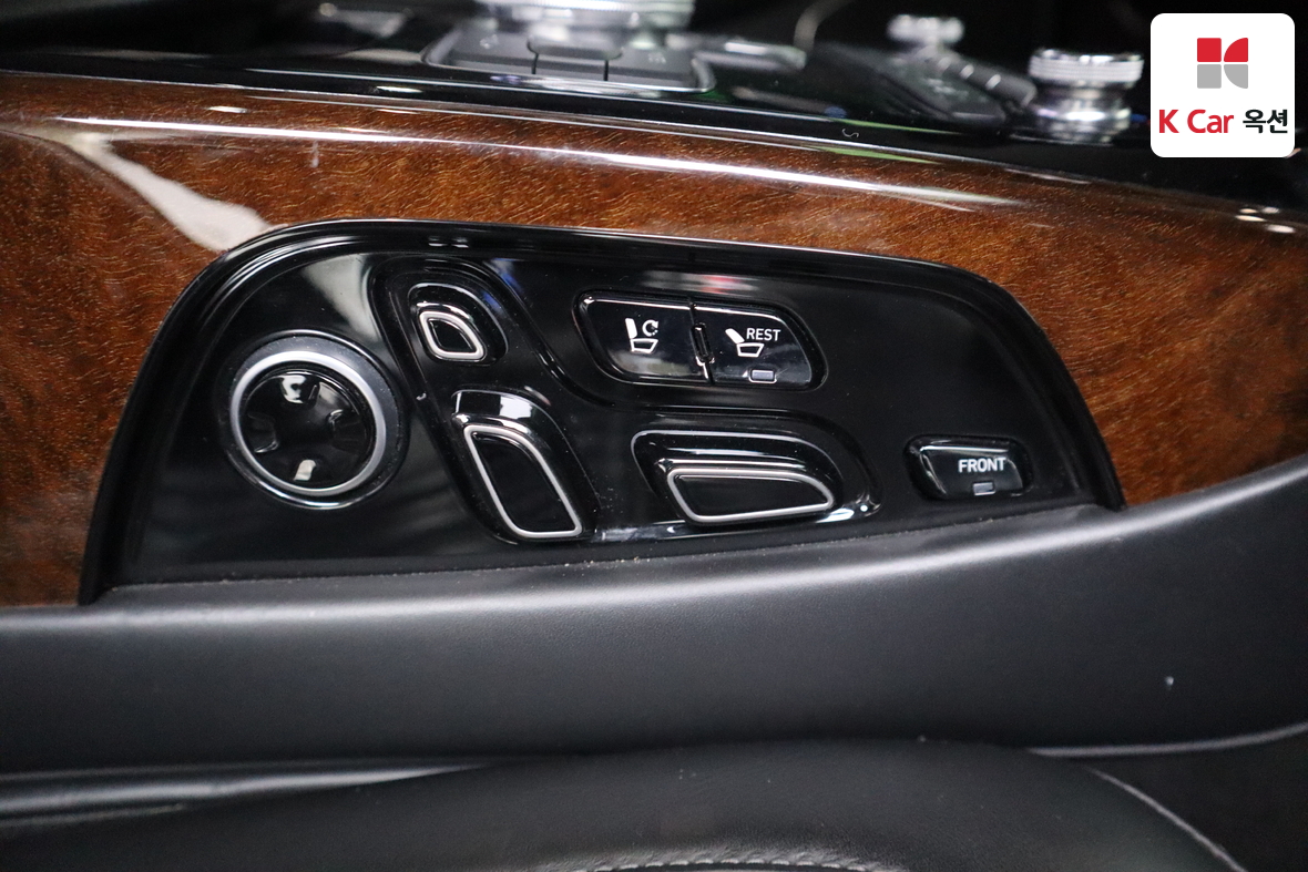 Hyundai Genesis EQ900 2016 - Image 32