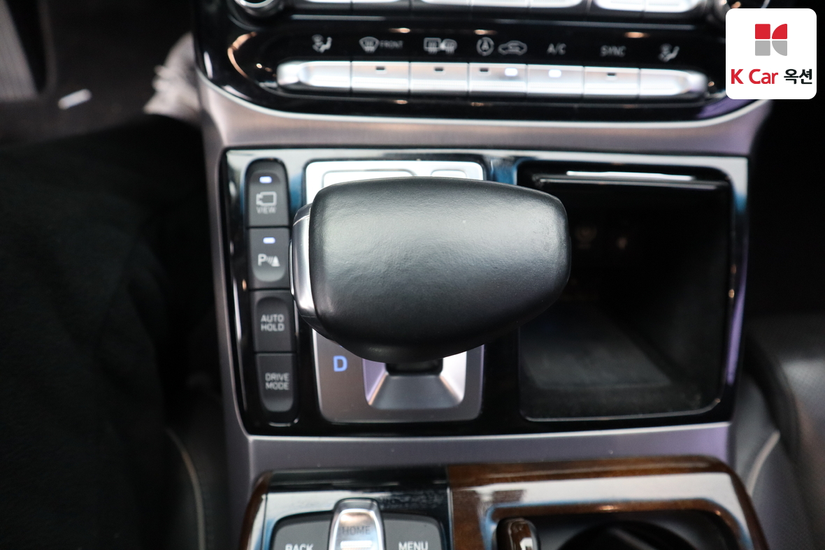 Hyundai Genesis EQ900 2016 - Image 16