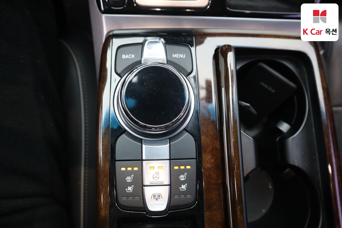 Hyundai Genesis EQ900 2016 - Image 15