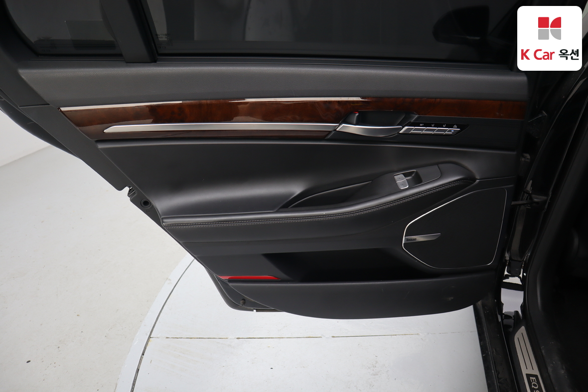 Hyundai Genesis EQ900 2016 - Image 22