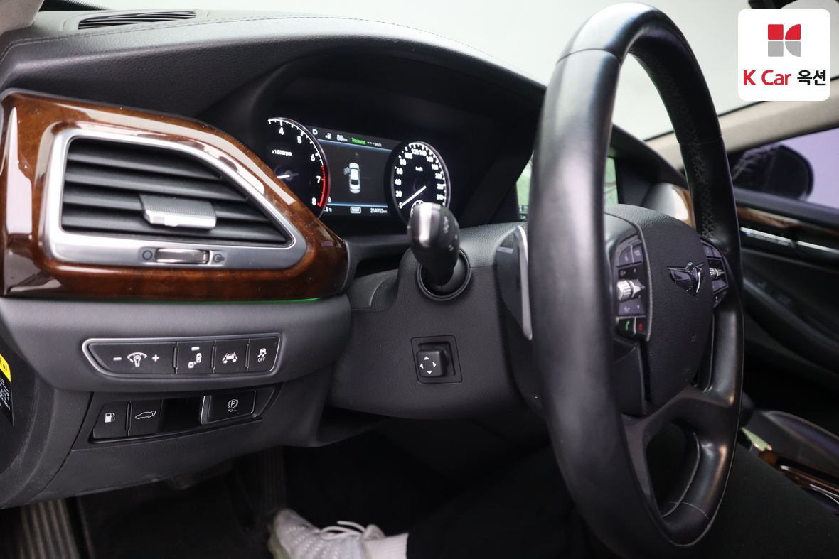 Hyundai Genesis EQ900 2016 - Image 9