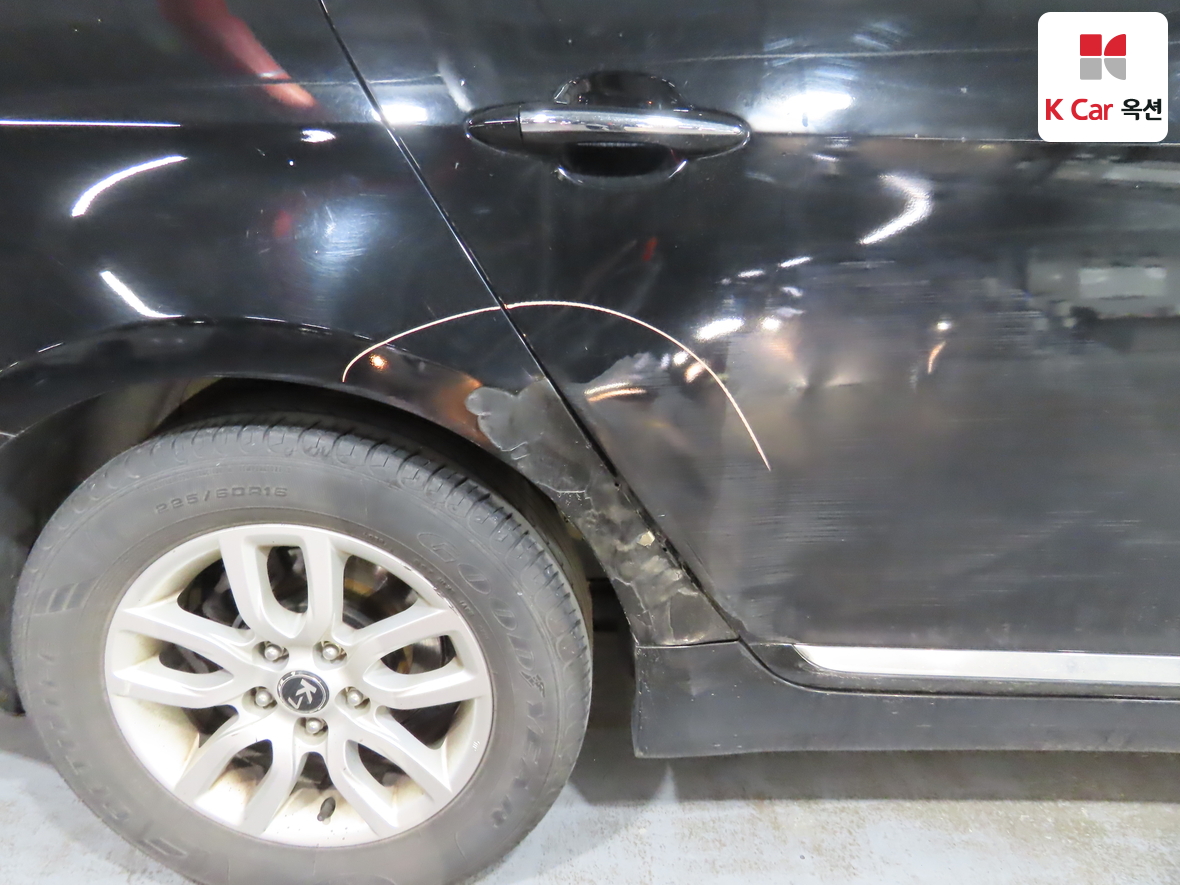 Kia K7 2010 - Image 38