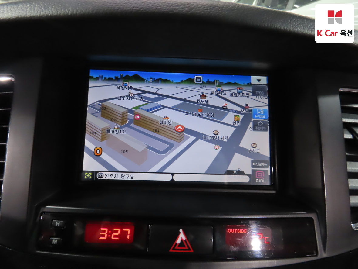 Kia K7 2010 - Image 14