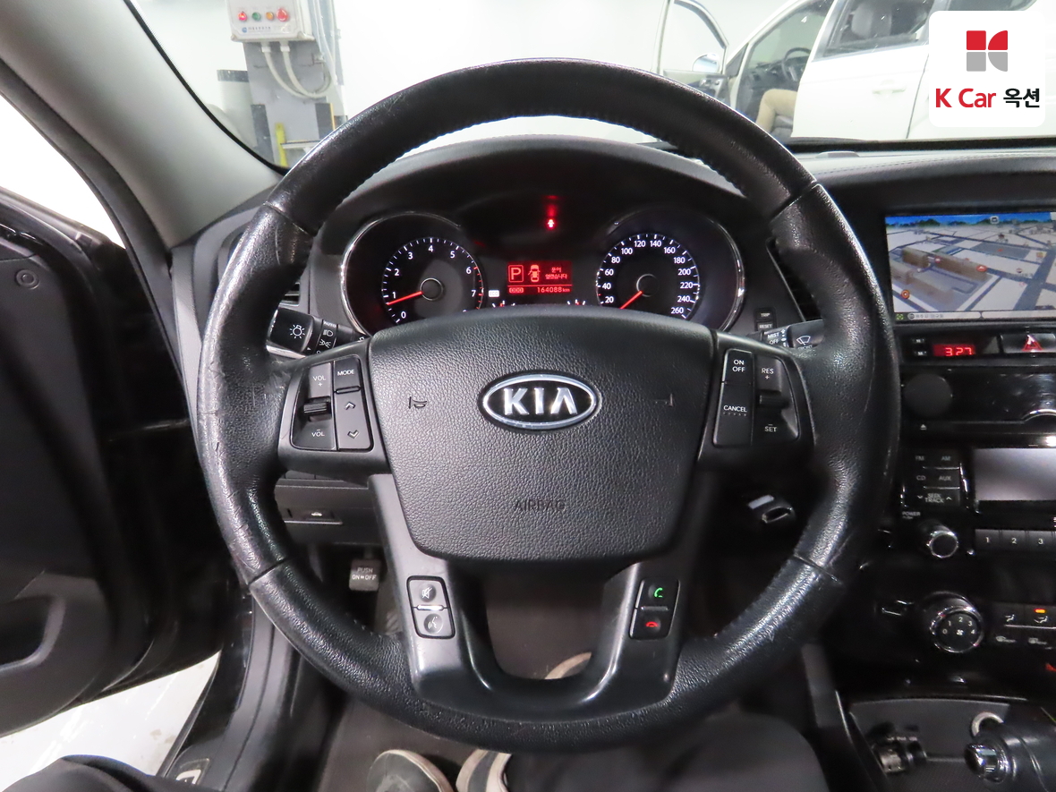Kia K7 2010 - Image 10