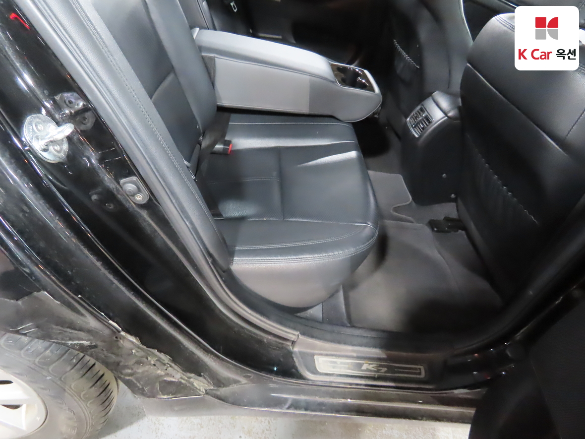 Kia K7 2010 - Image 26