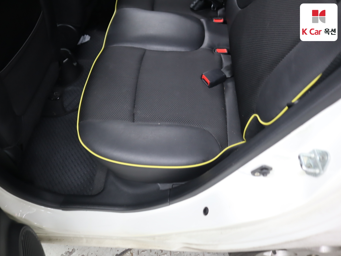 كيا مورنينج 2011 - صورة 22