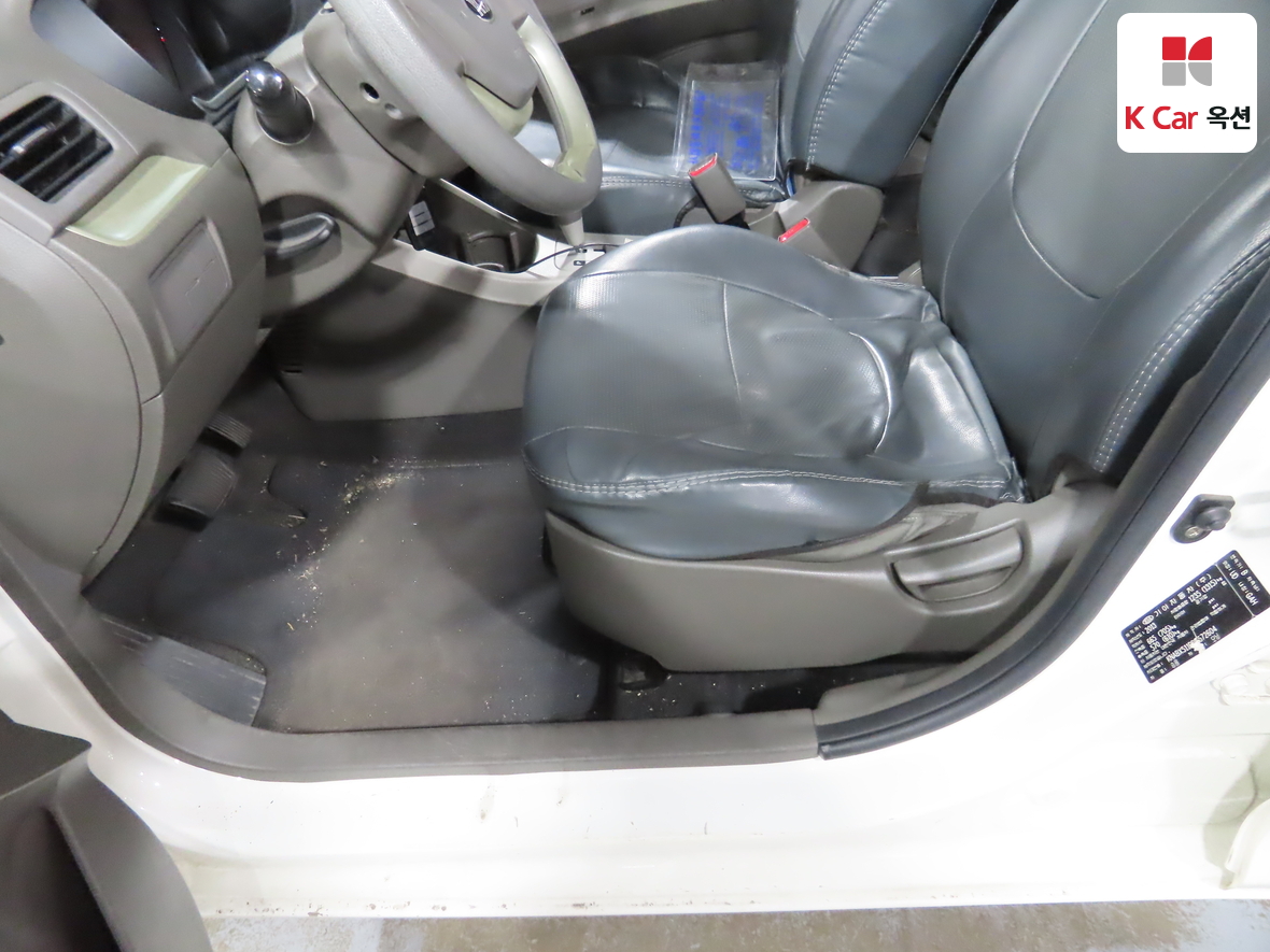 Kia Morning 2013 - Image 18