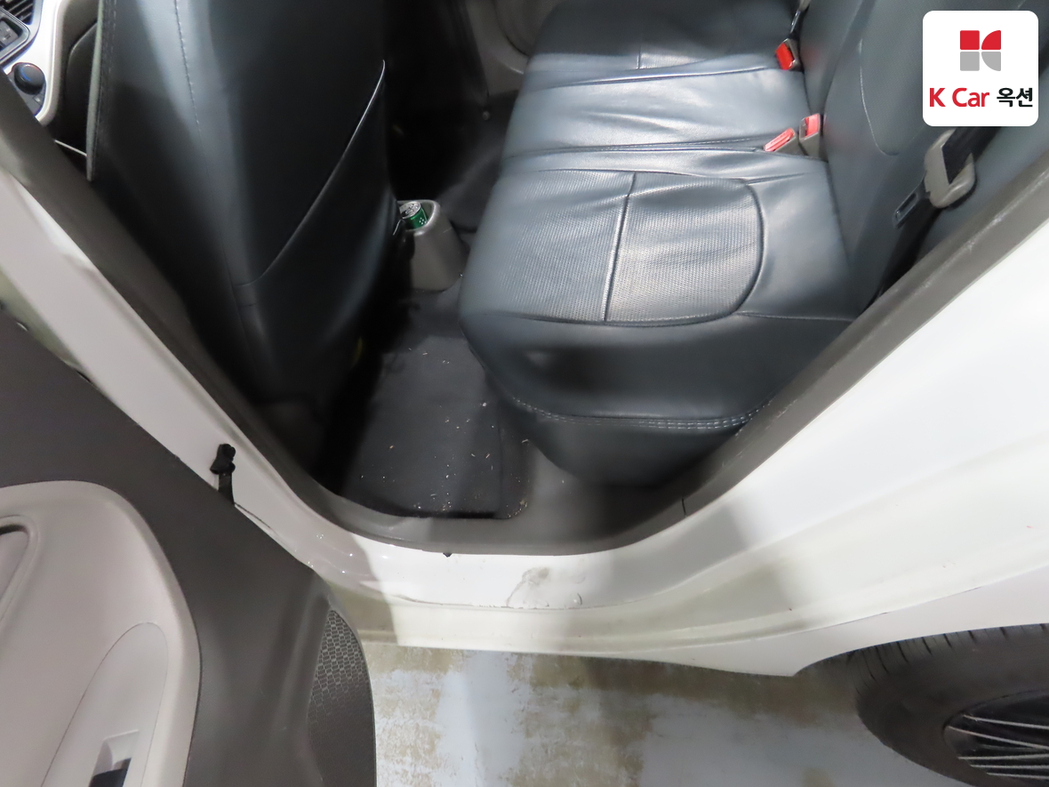 Kia Morning 2013 - Image 23