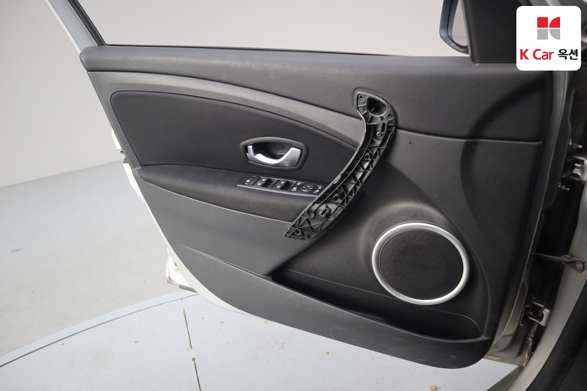 رينو كوريا SM3  2010 - صورة 8