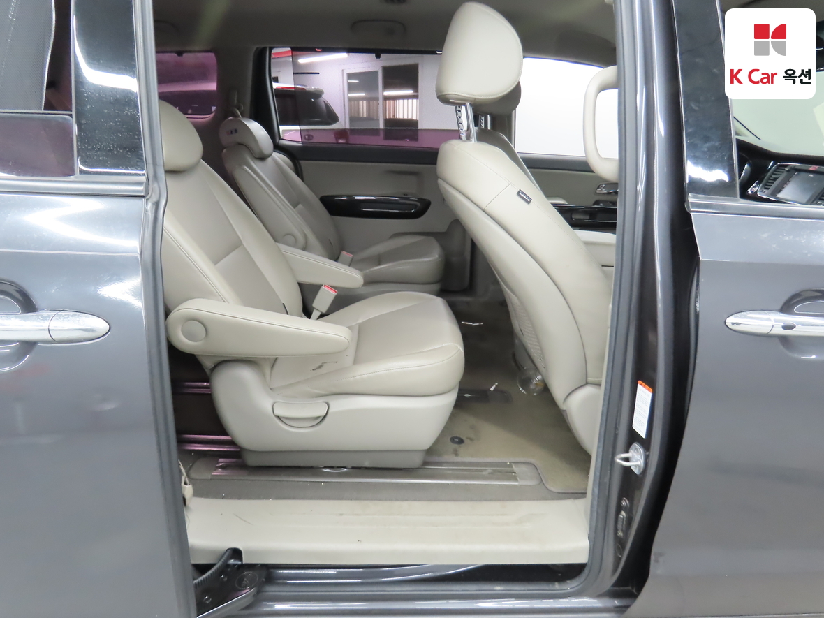 كيا نيو كارنيفال 2018 - صورة 28