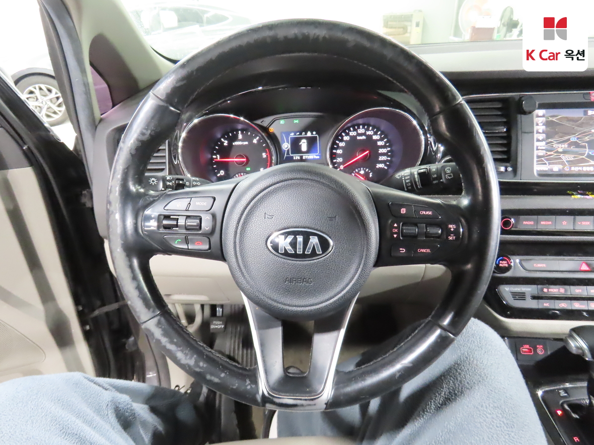 كيا نيو كارنيفال 2018 - صورة 10