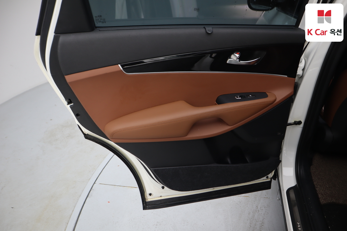 كيا سورينتو 2019 - صورة 25