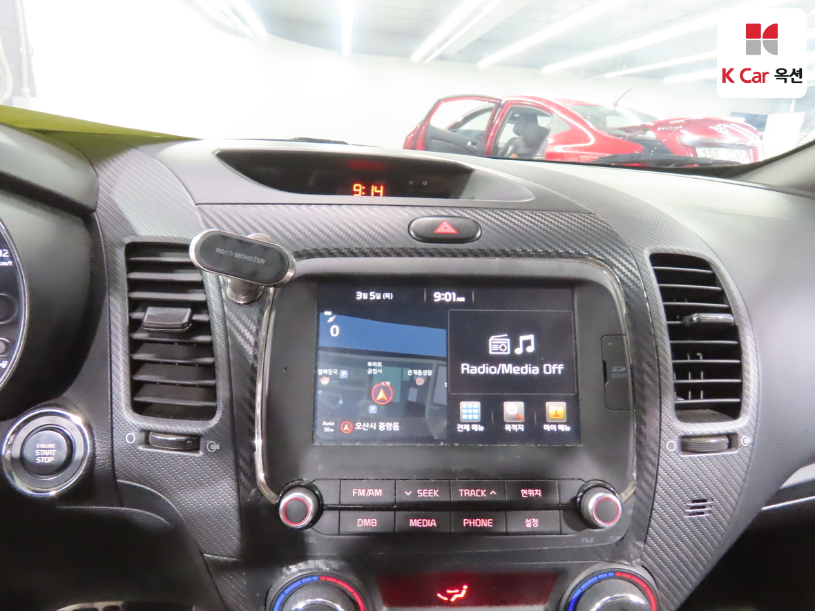 Kia K3 2016 - Image 14