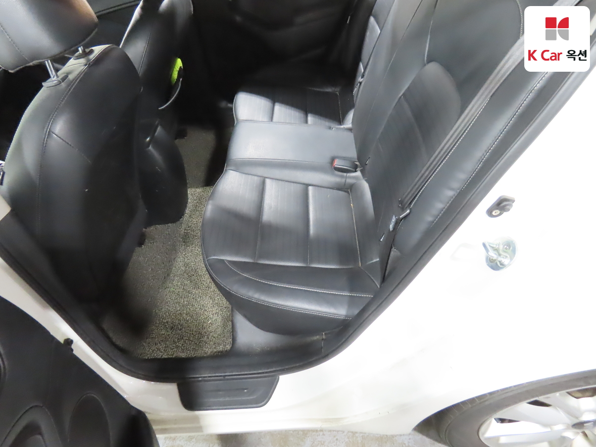 Kia K3 2016 - Image 24