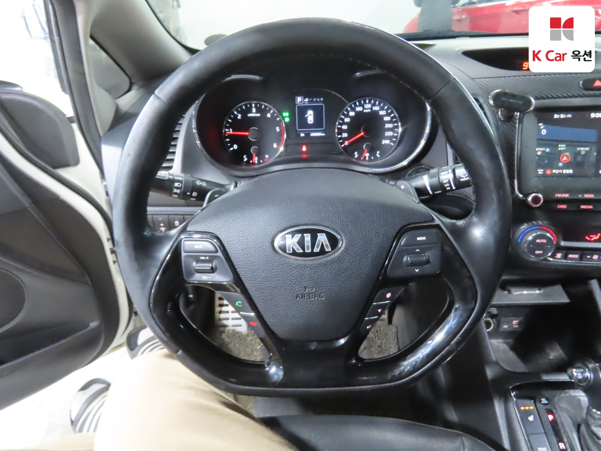 Kia K3 2016 - Image 10