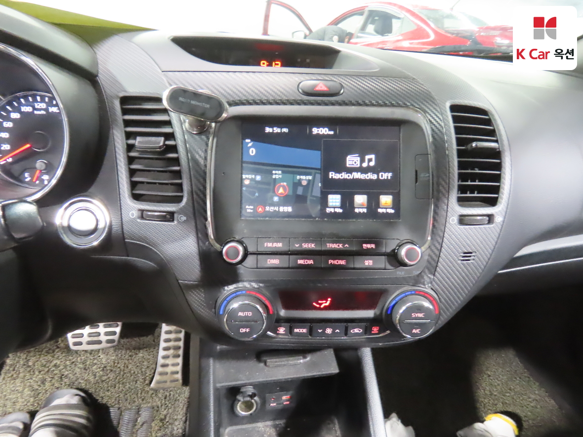 Kia K3 2016 - Image 6