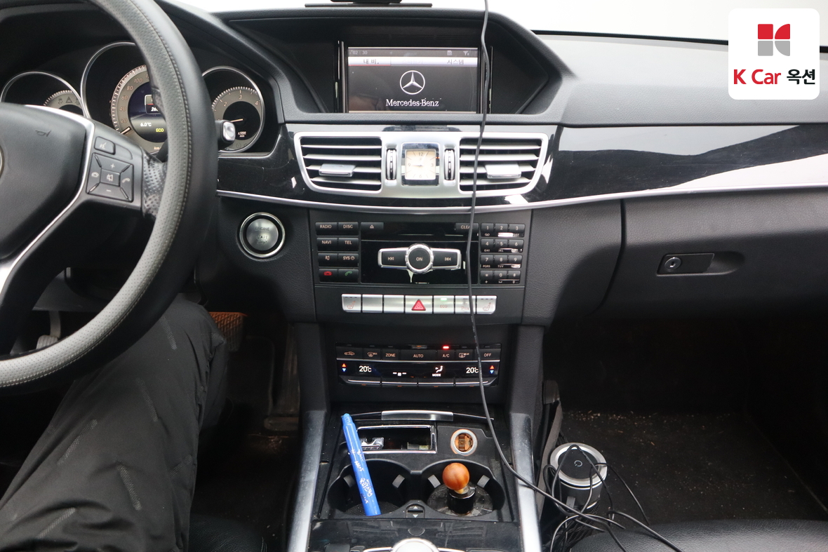 Mercedes-Benz E-Class - 6