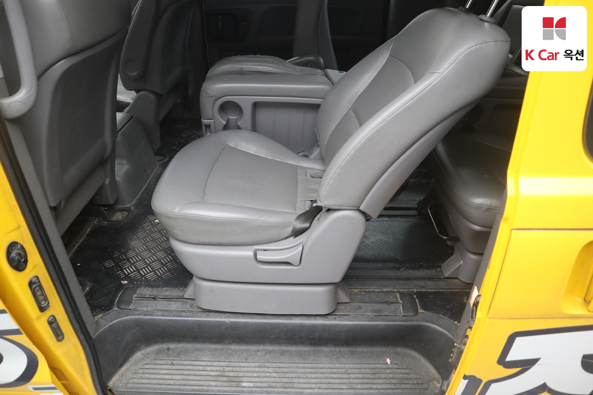 Hyundai Grand Starex 2015 - Image 22