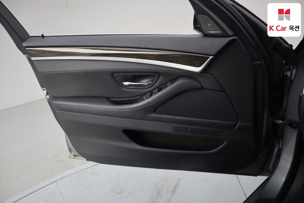 BMW 5 Series 2014 - Image 8