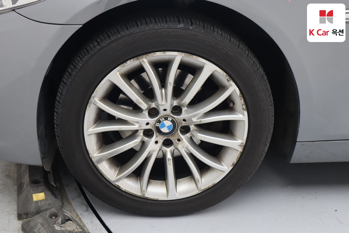 BMW 5 Series 2014 - Image 52