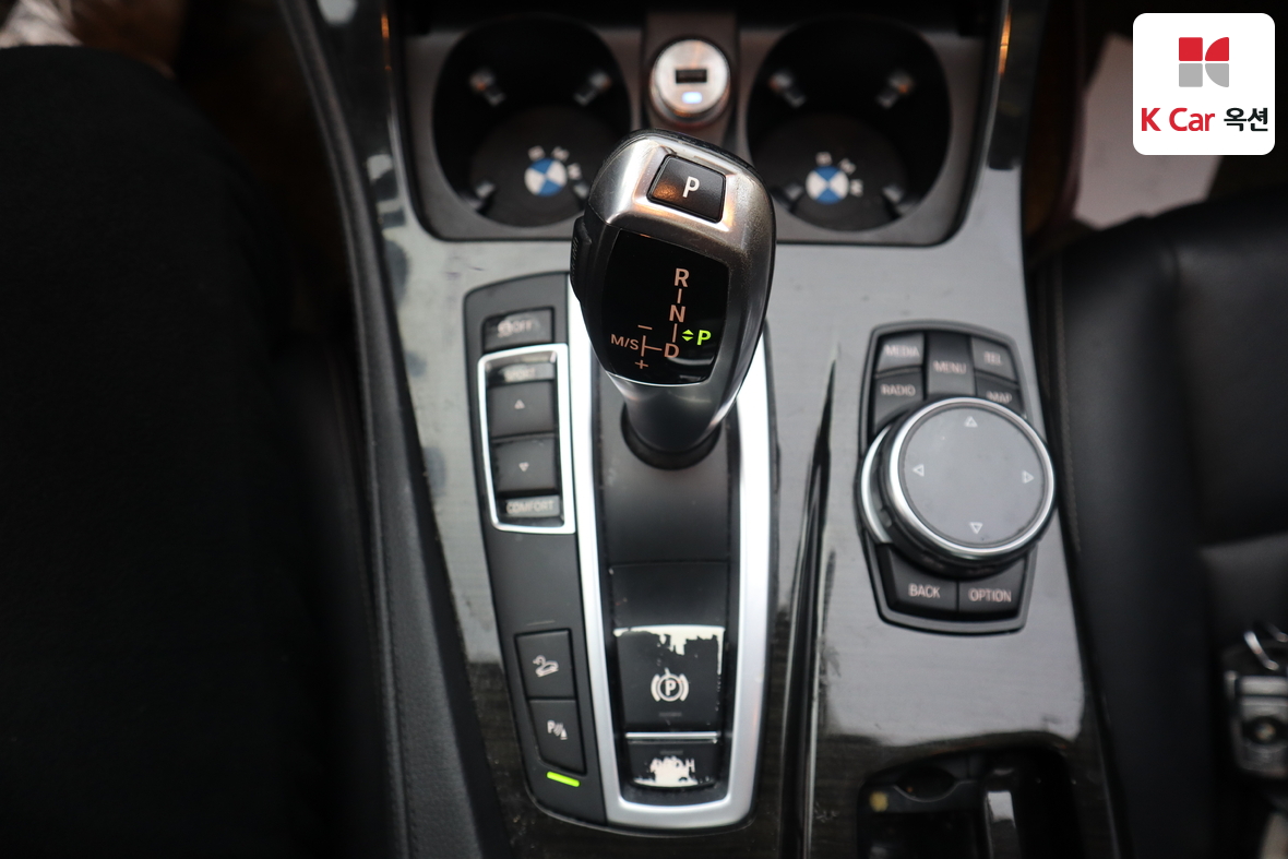 BMW 5 Series 2014 - Image 16