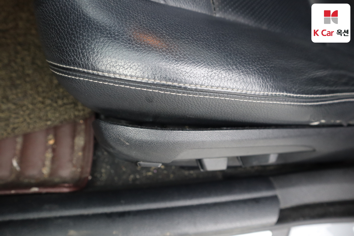 BMW 5 Series 2014 - Image 21